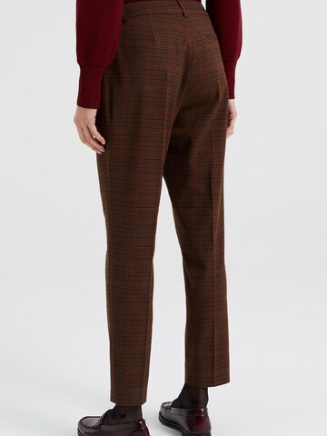 Coupe slim Pantalon à plis WE Fashion en marron