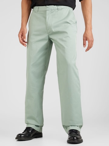 Loosefit Pantaloni di TOPMAN in verde: frontale