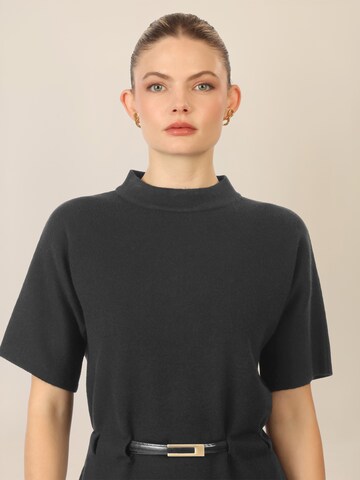 APART Knitted dress in Black