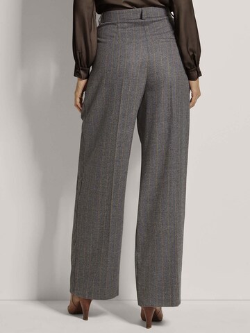 MADELEINE Loosefit Hose in Grau