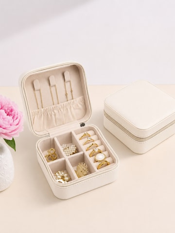 MEVYRA Jewelry Storage in White