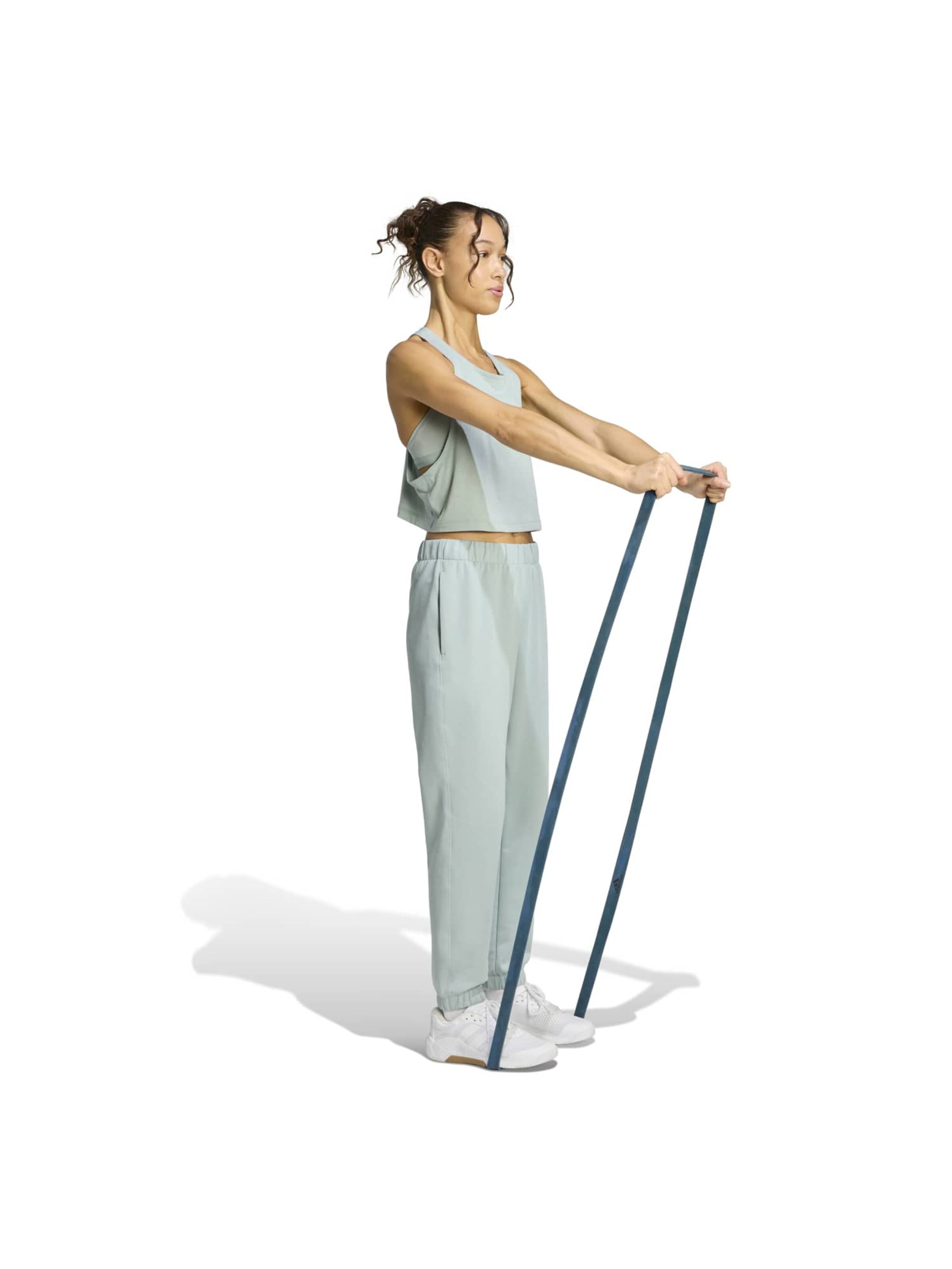 ADIDAS PERFORMANCE - Tapered Calças de desporto 'Essentials' em verde