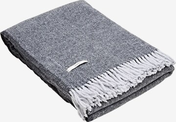 ESPRIT Blankets in Grey: front