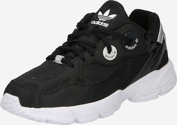 ADIDAS ORIGINALS - Sapatilhas 'Astir' em preto: frente