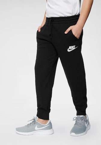 Nike Sportswear Tapered Pants in Black: front