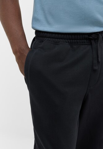 MUSTANG Regular Hose in Schwarz