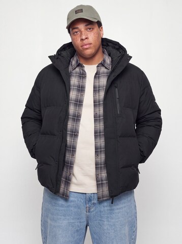 Giacca invernale di Jack & Jones Plus in nero: frontale