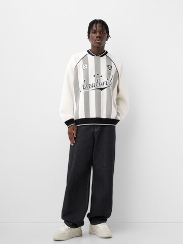 Bershka Sweatshirt in White