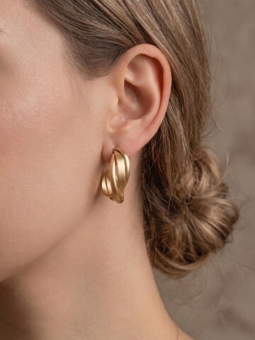 Kamakula Earrings 'Triple Twist' in Gold