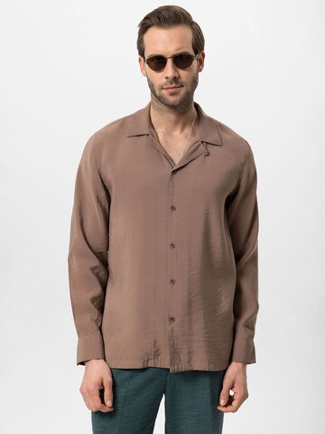 Antioch - Camiseta en marrón: frente