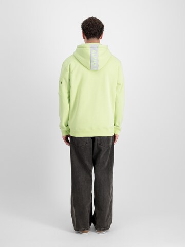 Coupe regular Sweat-shirt ALPHA INDUSTRIES en jaune