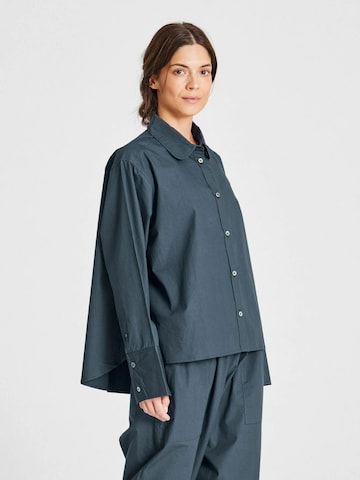 Chemisier 'Flora' Gai+Lisva en bleu : devant