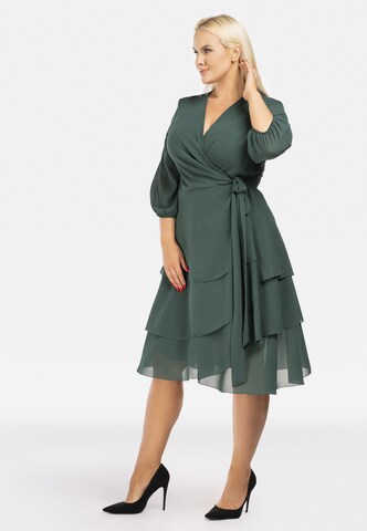 Robe de cocktail 'NARCYZA' Karko en vert