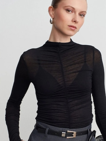 Dilvin Shirt in Black