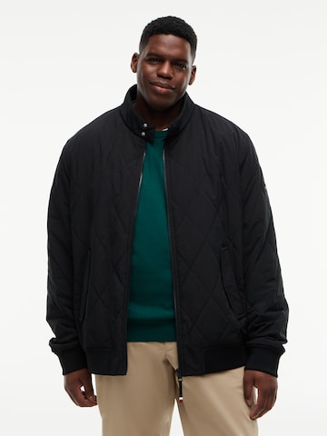 Giacca di mezza stagione di Tommy Hilfiger Big & Tall in nero: frontale