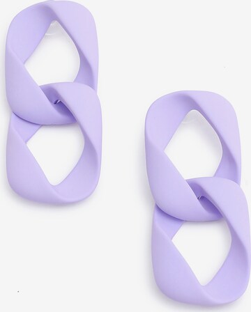 SOHI Earrings 'Virlen' in Purple: front