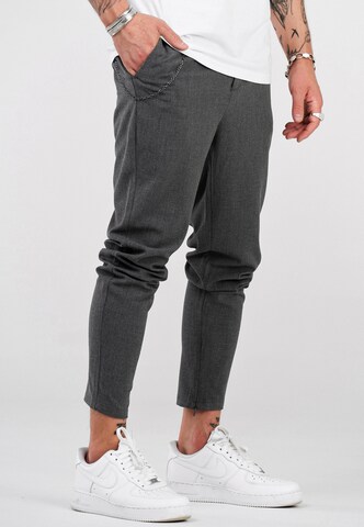 behype Regular Chino-Hose 'B-KAY' in Grau: Vorderseite