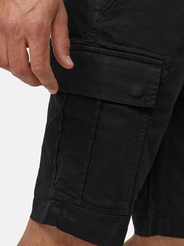 Tazzio Regular Cargohose 'A200' in Schwarz