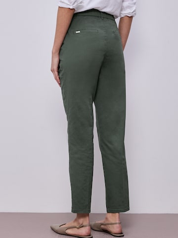 STREET ONE Regular Hose in Grün