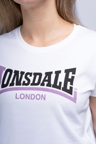 LONSDALE - Camiseta 'Achnavast' en blanco