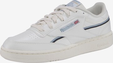 Baskets basses 'Club C 85' Reebok en blanc : devant