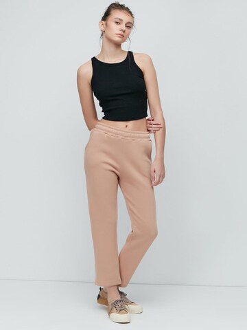 C&City Loose fit Trousers in Beige