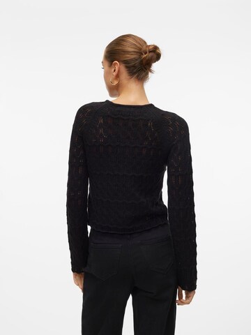 VERO MODA Свитер в Черный