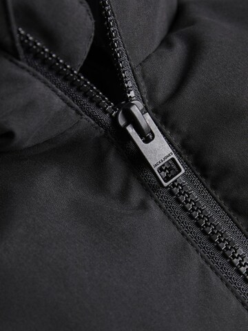 Jack & Jones Junior Vinterjakke 'JJMoon' i sort