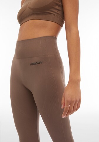 Freddy Skinny Workout Pants in Brown