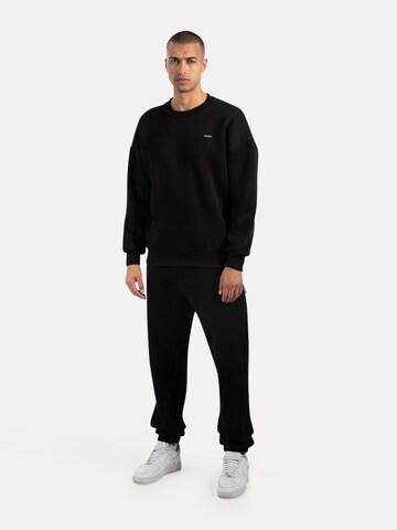 Smilodox Sweatshirt 'Riven' in Zwart