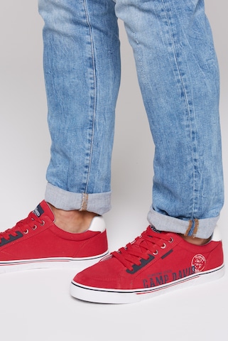 CAMP DAVID Sneakers in Red: front