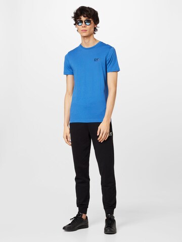 EA7 Emporio Armani T-shirt i blå