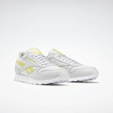 Reebok Sneakers in White