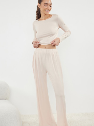 Trendyol Pidžaama helehall, Tootevaade