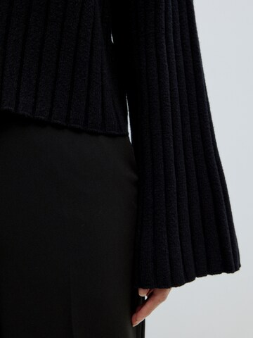 EDITED Sweter 'Thamara' w kolorze czarny