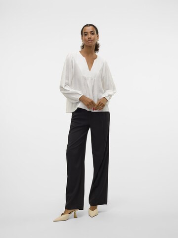 Chemisier 'GALILEA' VERO MODA en blanc