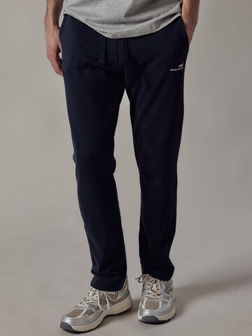 OWN Off With Nature Regular Broek 'Joggers Dritti' in Blauw