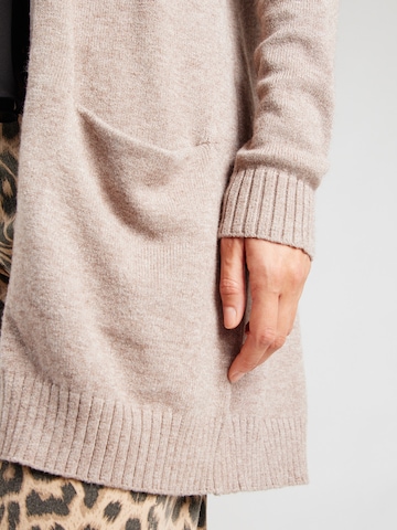 Cardigan 'VMRil' VILA en marron
