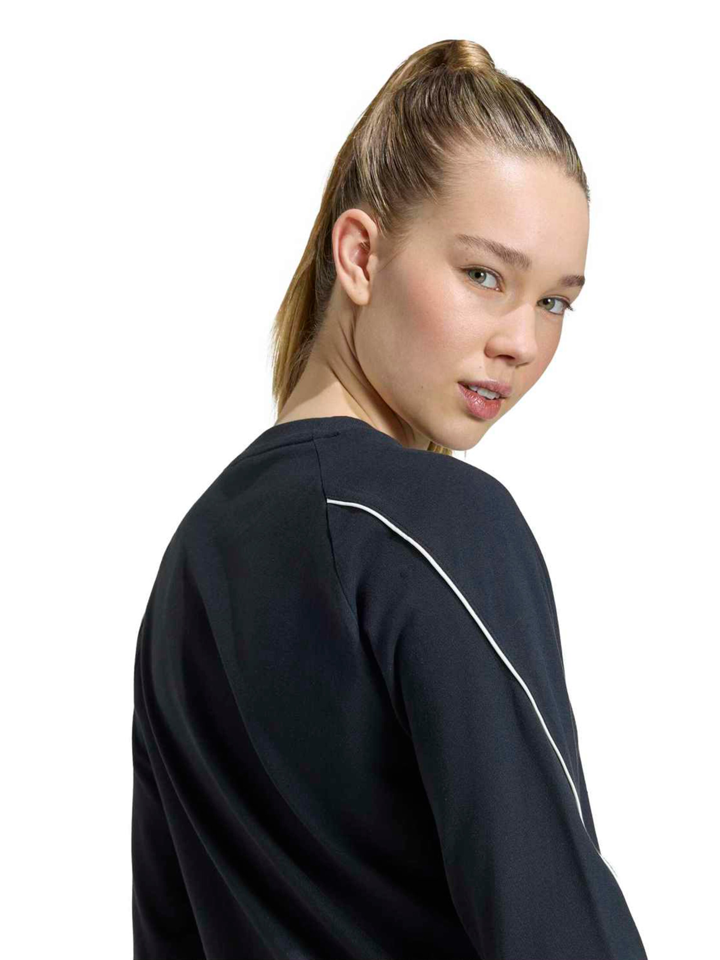 ADIDAS SPORTSWEAR Функционална тениска 'STADIUM LS' в черно
