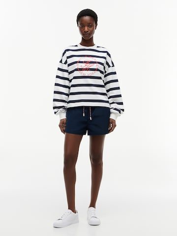 Tricou 'ROUNDAL' de la TOMMY HILFIGER pe alb