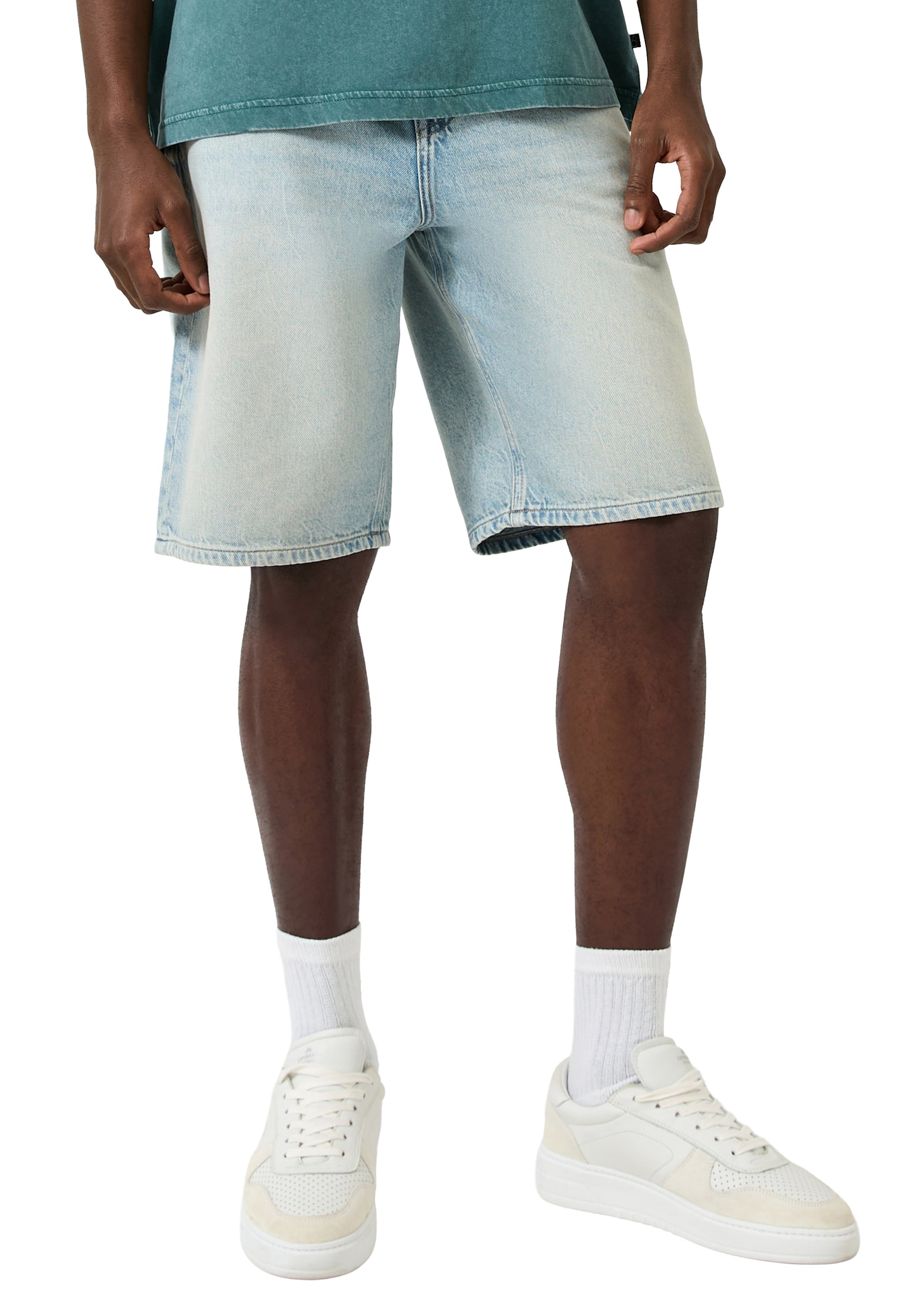 QS Loosefit Jeans in Blauw: voorkant
