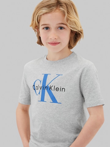 Calvin Klein Jeans - Camiseta en gris