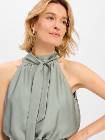 SWING Cocktail Dress in Green