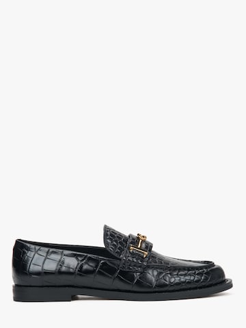 Estro Moccasins '041-2' in Black: front