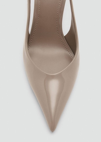 MANGO Pumps in Beige