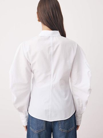 Trendyol - Blusa en blanco