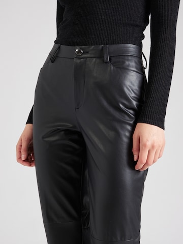 MAC Regular Pants 'Aida Kick' in Black