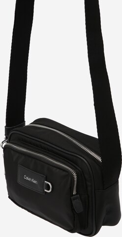 Calvin Klein - Bolso de hombro en negro