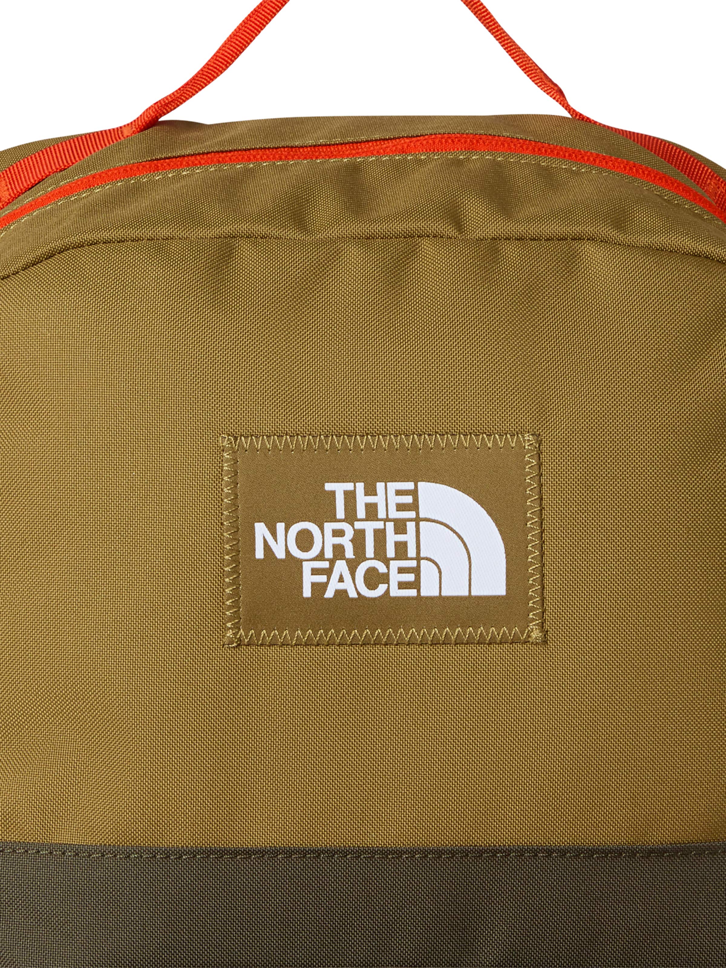 Rucsac 'Chuckwalla' de la THE NORTH FACE pe gri