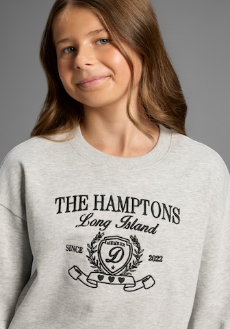 Kidsworld Sweatshirt in Grey